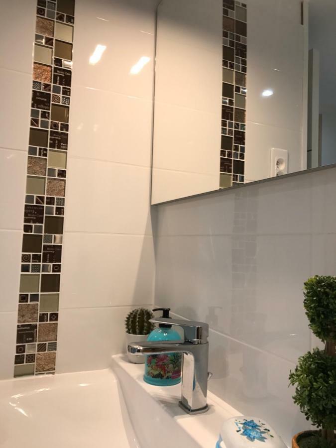 La Petite Barque Apartment Ментона Екстериор снимка