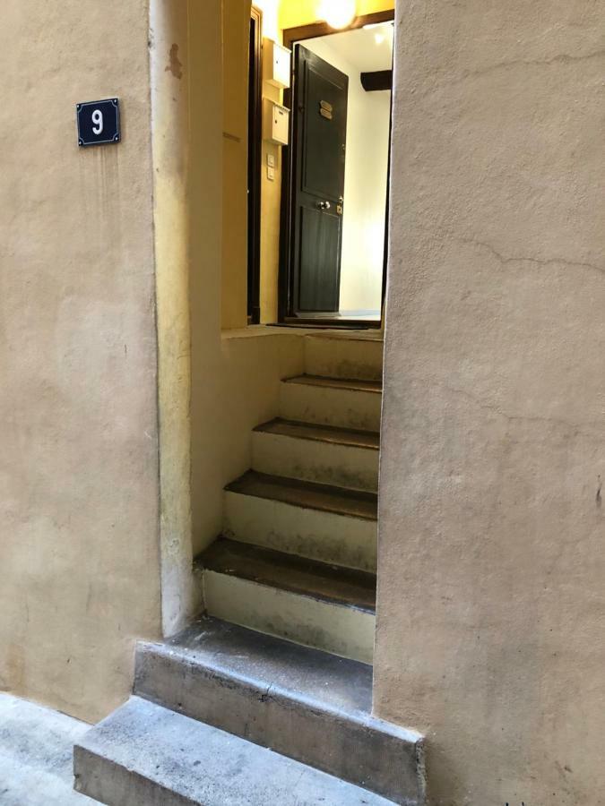 La Petite Barque Apartment Ментона Екстериор снимка